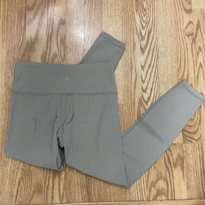 Athleta Elation High Rise 7/8 Tight Size small